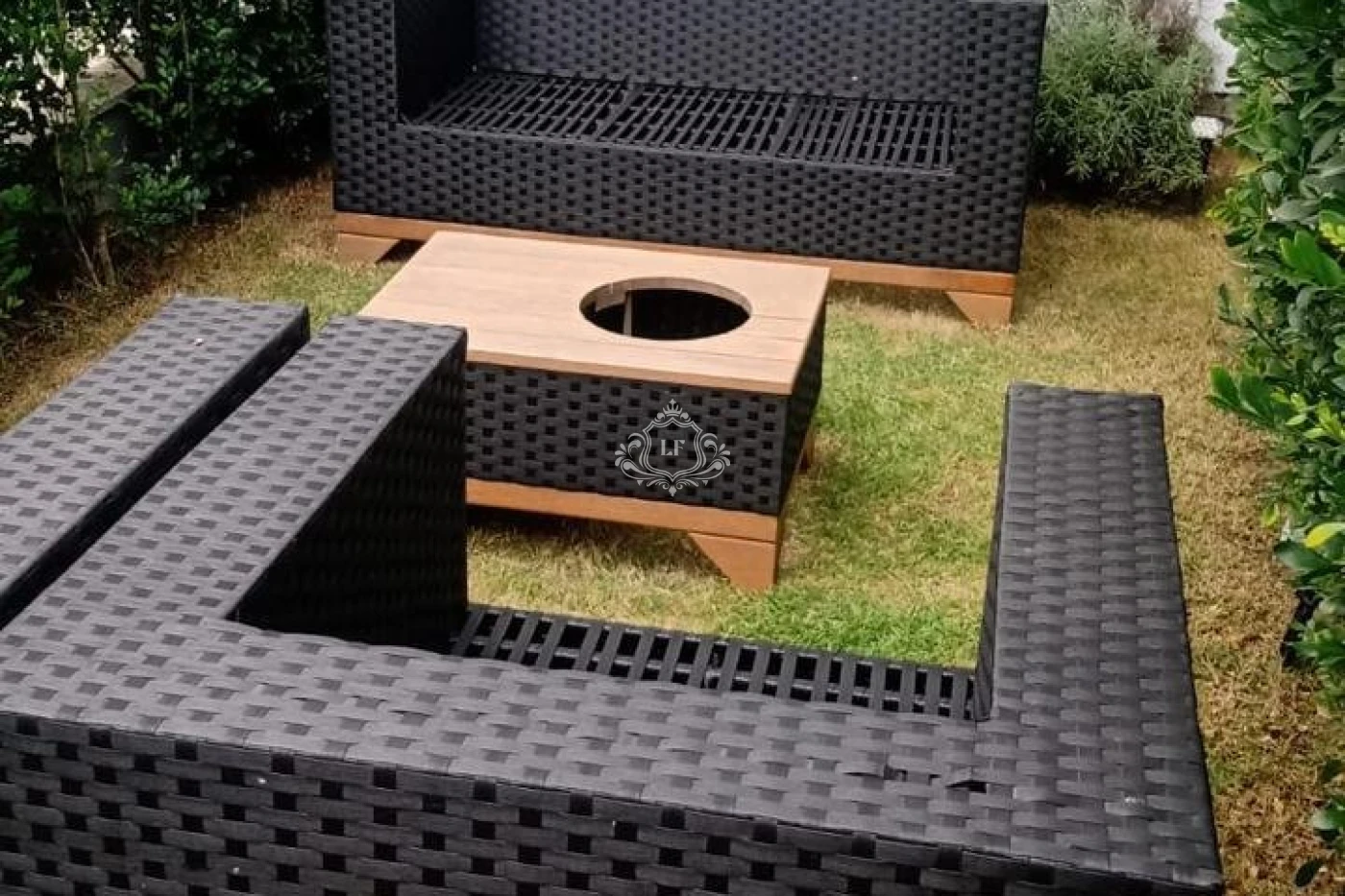 12589 