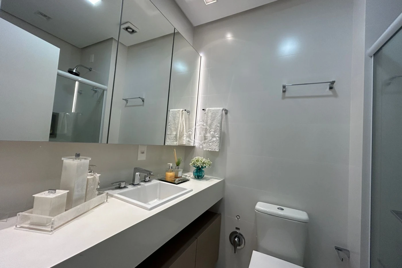 9386 